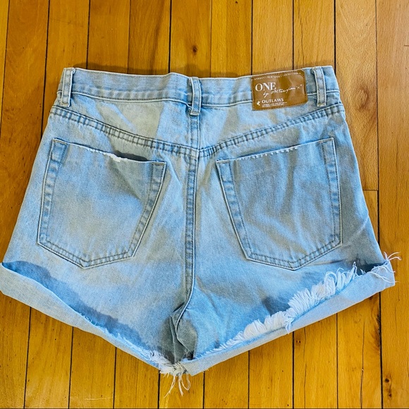 ONE x ONE TEASPOON SHORTS - Picture 2 of 4